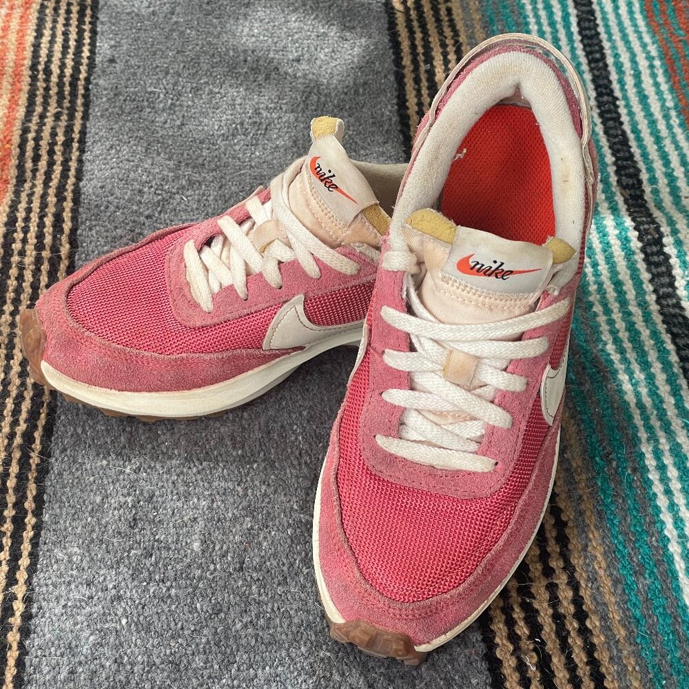 Nike Waffle Debut Vintage Adobe Pink Women's Sz 6 DX2931-600